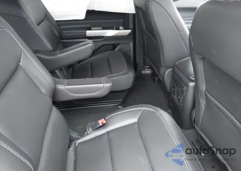 2024 Ford Explorer Xlt z USA, uszkodzony, nr VIN 1FMSK8DH0RGA40208